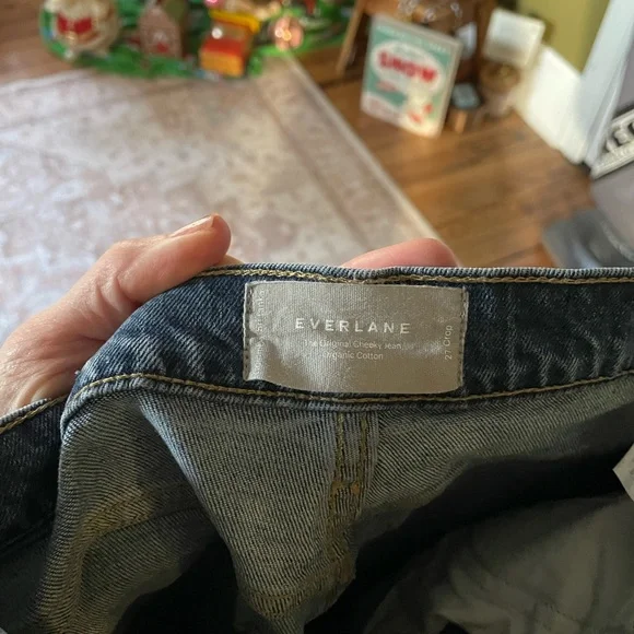 Everlane The Original Cheeky Crop - Picture 4 of 4